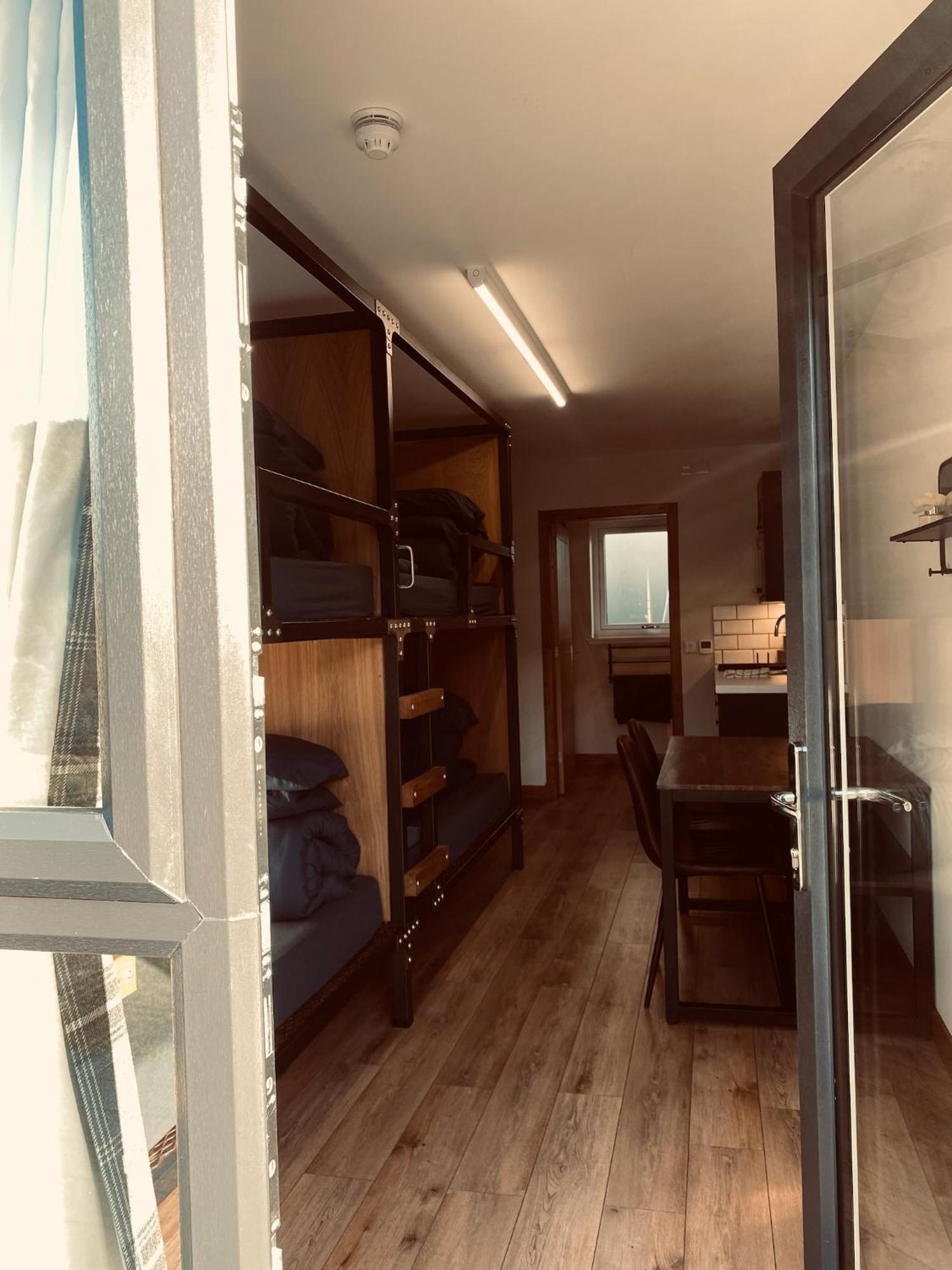 Ben Nevis Inn Rooms Форт Уилям Екстериор снимка